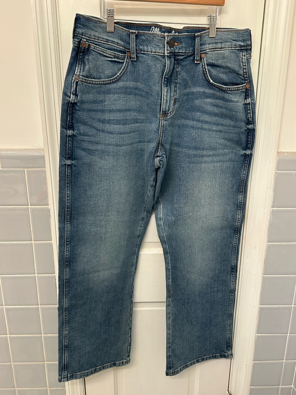 Wrangler RETRO Relaxed Boot Jeans